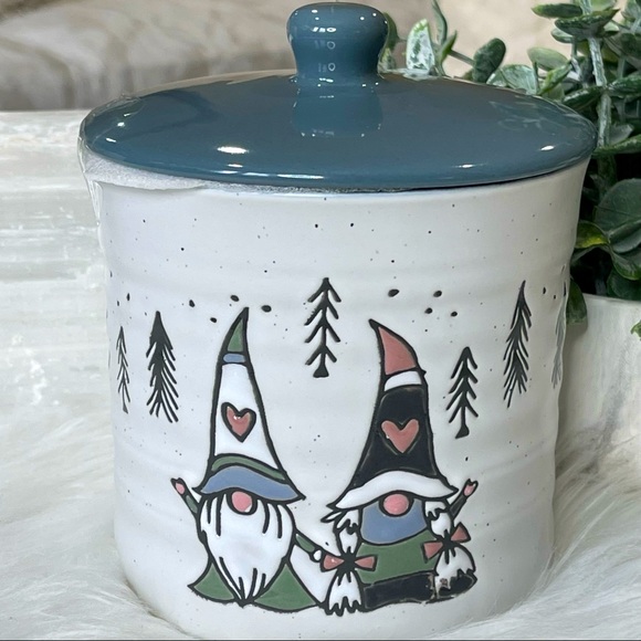 πππSOLDπππCERAMIC GNOME COOKIE JAR Gnome Canister WHIMSICAL MAGICAL WINTER - Picture 3 of 10